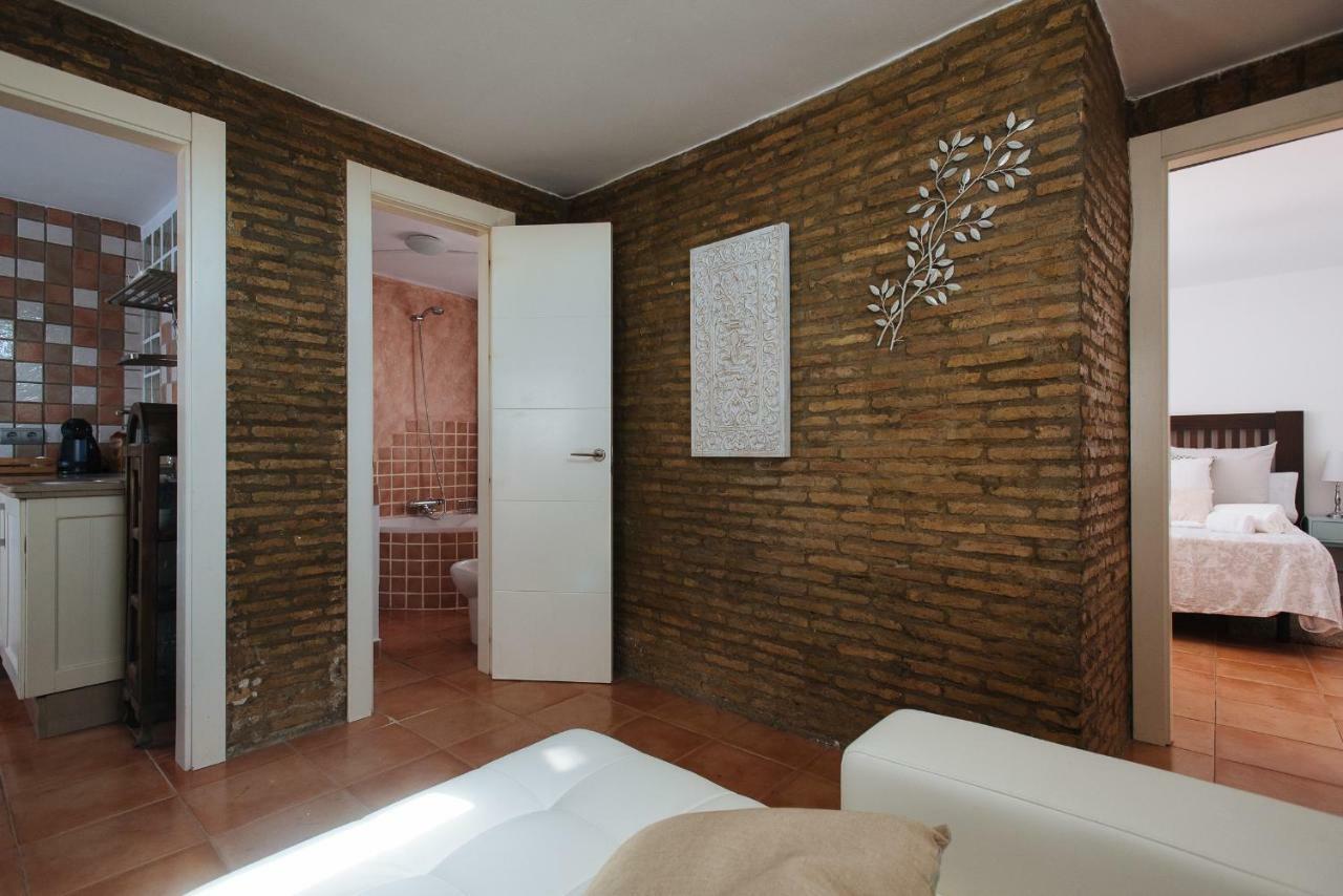 Apartmán Cozy Attic With Terrace- 1Bd 1Bth- San Vicente Sevilla Exteriér fotografie