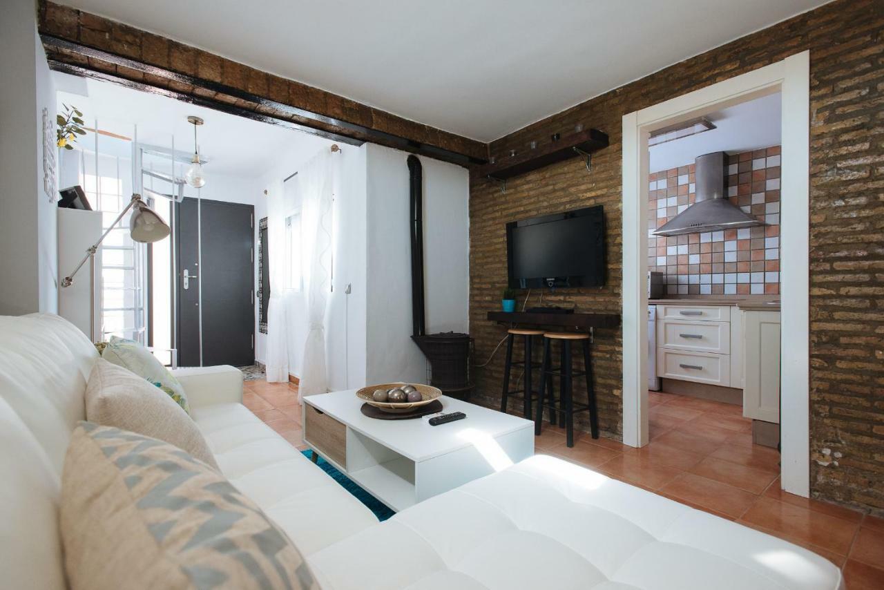 Apartmán Cozy Attic With Terrace- 1Bd 1Bth- San Vicente Sevilla Exteriér fotografie