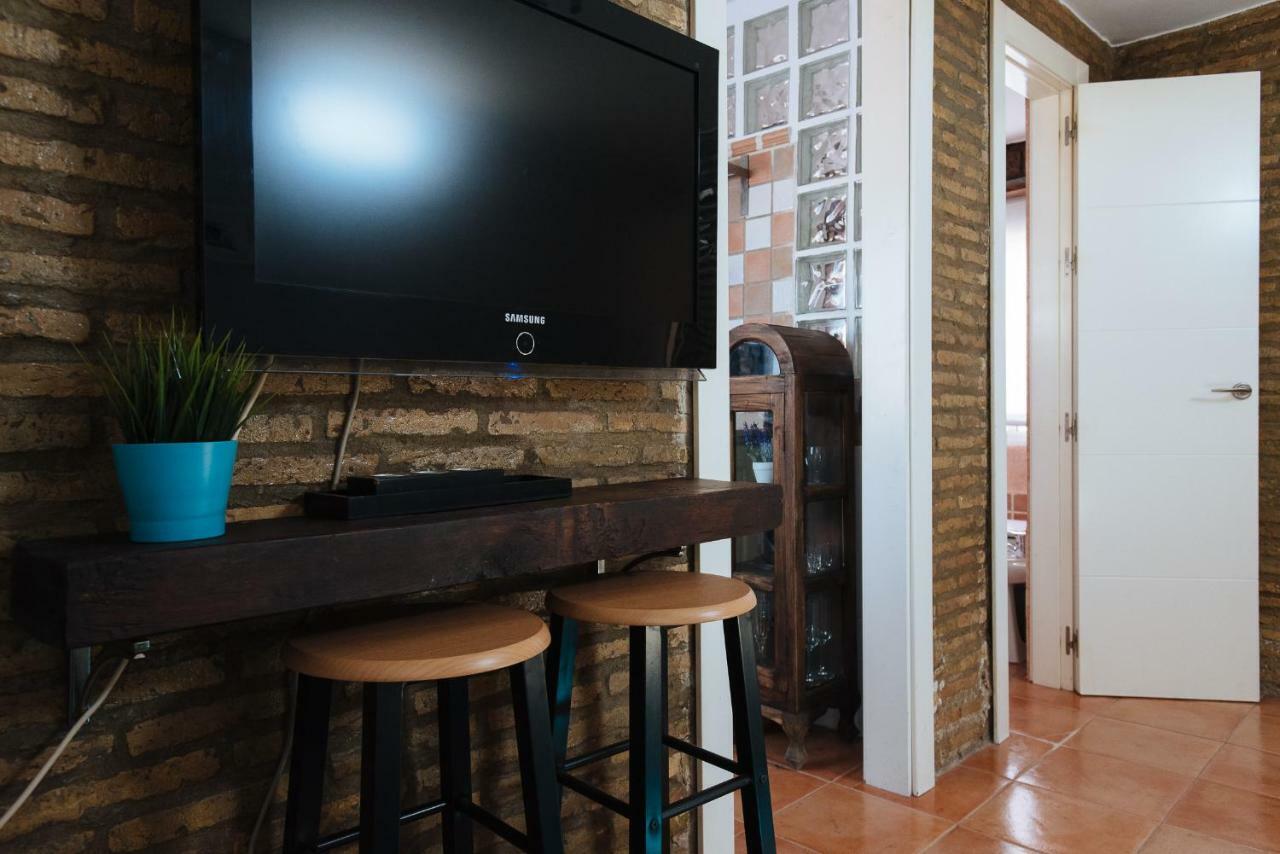 Apartmán Cozy Attic With Terrace- 1Bd 1Bth- San Vicente Sevilla Exteriér fotografie